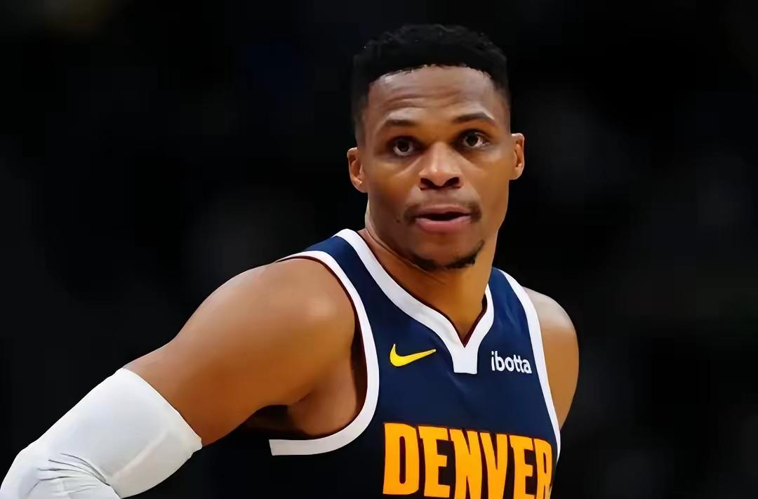 关于关键时刻体能课后；孟菲斯灰熊遗憾出局备战NBA季后赛；压力陡增；团队化学反应显著的信息